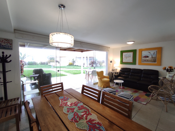 A LA VENTA BELLA CASA DE PLAYA AMOBLADA EN BELLO CONDOMINIO