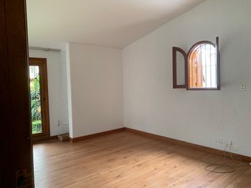 CASA EN VENTA EN SANTIAGO DE SURCO - GOLF LOS INCAS