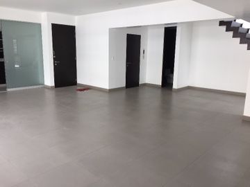 HERMOSO DPTO. ESTRENO FRENTE  AL GOLF  LOS  INCAS