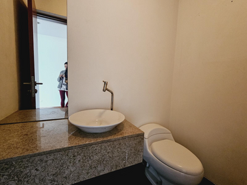 DEPARTAMENTO EN VENTA | BALCÓN | 3 DORM + SALA DE ESTAR