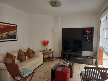 HERMOSA CASA EN VENTA - LA PLANICIE, LA MOLINA