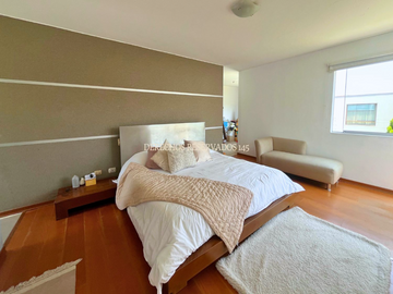 LINDA CASA EN CONDOMINIO DE 3 CASAS EN EL SOL DE LA MOLINA