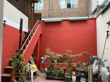 SAN MARTÍN DE PORRES CASA OCASIÓN MUY BIEN UBICADA
