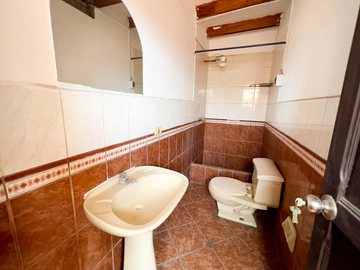 SE VENDE CASA EN LA VICTORIA