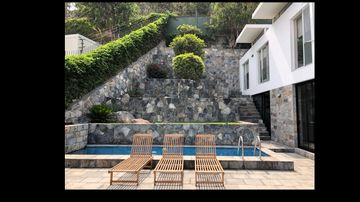 CASA EN CONDOMINIO - URB. LAS CONDES DE LA PORTADA