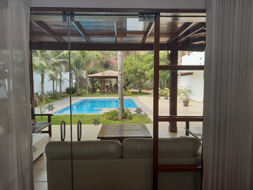 HERMOSA CASA EN VENTA - LA PLANICIE, LA MOLINA