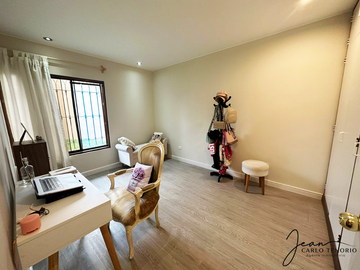 VENTA DE CASA DE LUJO EN SAN LA MOLINA 4 DORMITORIOS PISCINA