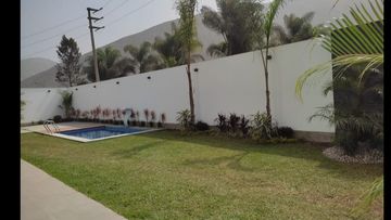 ESTRENO - CASA EN CONDOMINIO EN LA PLANICIE A.T: 479.73 M2 A.C: 382.94M2