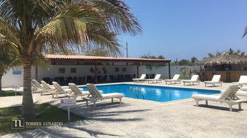 VENTA DE HOTEL FRENTE AL MAR EN LOS ORGANOS PIURA