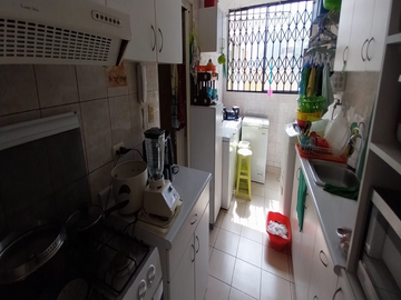 PRÁCTICO DEPARTAMENTO EN CONDOMINIO LOS ÁLAMOS 