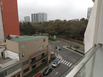 VENDO DEPARTAMENTO FRENTE AL PARQUE CASTILLA LINCE