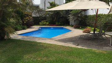 VENTA DE CASA-TERRENO EN LA MOLINA