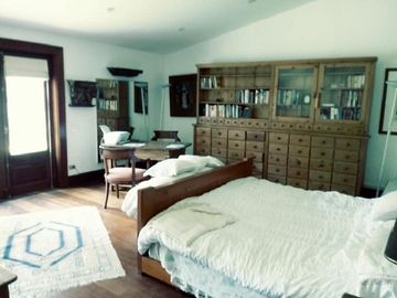 Linda y Amplia Casa Con Jardin