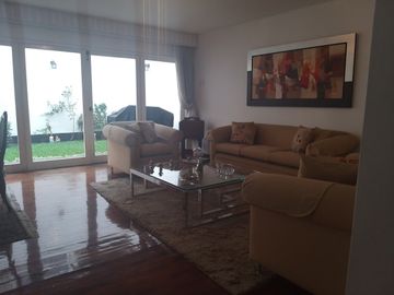 VENDO CASA EN URB. COVIMA – LA MOLINA