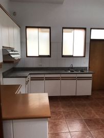LINDA CASA EN CONDOMINIO EN LA MOLINA - ¡¡¡VALE LA PENA VERLO!!!!!