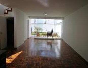 LINDA CASA EN VALLE HERMOSO