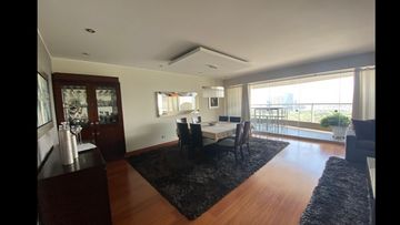MODERNO DEPARTAMENTO EN VENTA CON LINDA VISTA AL GOLF EN CERROS DE CAMACHO 