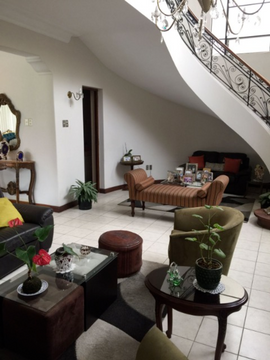 CASA EN VENTA EN MIRAFLORES