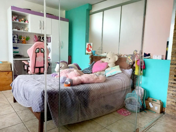 SE VENDE CASA EN MONTERRICO - SURCO 7 HABITACIONES 