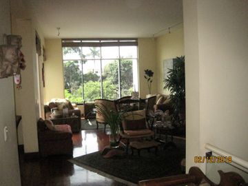 LINDO DEPARTAMENTO EN VENTA VISTA LATERAL AL MAR