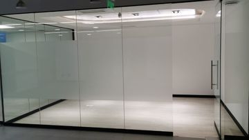 OFICINA IMPLEMENTADA  A.0. 136M2 EDIFICIO INTELIGENTE IMPECABLE
