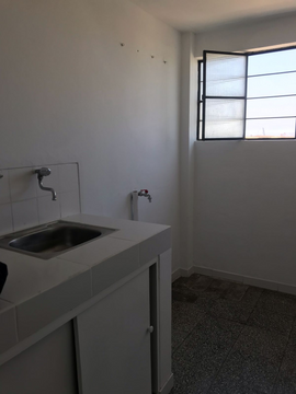 VENDO ACOGEDOR DEPARTAMENTO DE 3 DORM., URB. SANTA ROSA-CALLAO