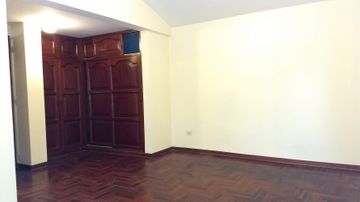 VENTA DE CASA URB. SIRIUS