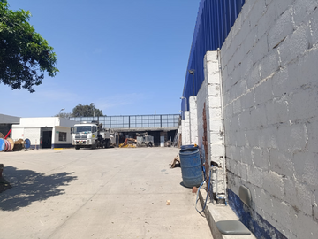 LOCAL COMERCIAL - INDUSTRIAL EN SJM, CERCA MALL DEL SUR 