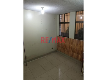 LOCAL COMERCIAL PARA TALLER, ALMACEN U OFICINAS - CERCA DE W