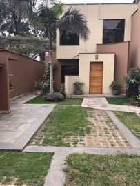 LINDA CASA EN CONDOMINIO EN LA MOLINA - ¡¡¡VALE LA PENA VERLO!!!!!