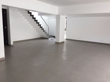 HERMOSO DPTO. ESTRENO FRENTE  AL GOLF  LOS  INCAS