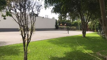 VENTA - ESPECTACULAR DUPLEX CON VISTA A CAMPO DE GOLF