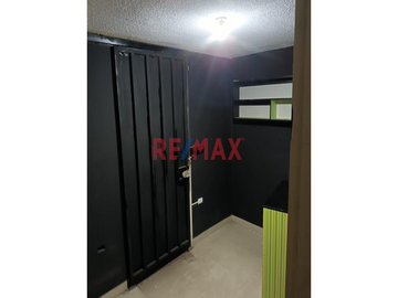 LOCAL COMERCIAL PARA TALLER, ALMACEN U OFICINAS - CERCA DE W