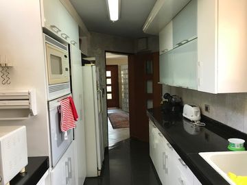 Las Terrazas - VENDO Lindo Dpto. Remodelado, Impecable con Vista Directa a la Laguna y a Parque.