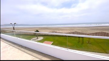 VENTA DE CASA EN MORAVIA II - PRIMERA FILA