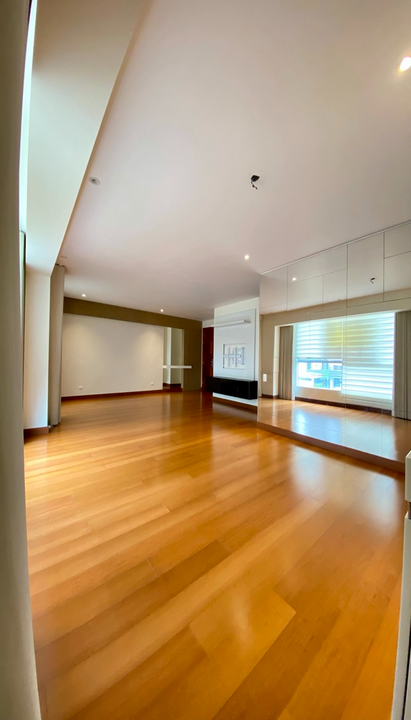 gallery_main