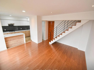TRIPLEX DE ESTRENO EN CHACARILLA (609-907-1)