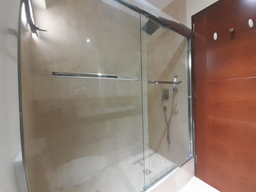 ALQUILO MODERNO DEPARTAMENTO DE 95M2 AMOBLADO EN SAN ISIDRO.