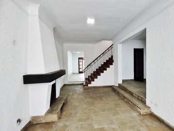 CALLE ROCA Y BOLOÑA N° 3XX, OF. 3XX