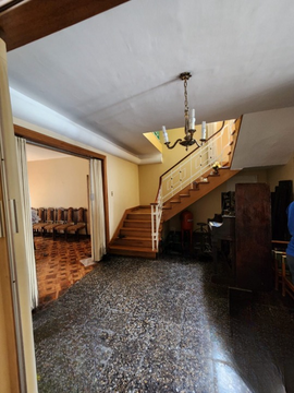 SE VENDE CASA EN SAN ISIDRO