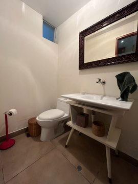 VENTA CASA EN LA AURORA MIRAFLORES (609-1143-1)