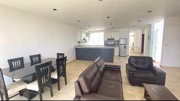 VENTA DE CASA EN MORAVIA II - PRIMERA FILA