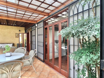 VENTA HERMOSA CASA EN SURCO (609-795-1 LUCY)