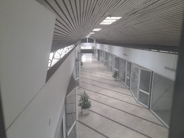 GALERIA COMERCIAL CERCA A LA PLAZA SAN MARTIN