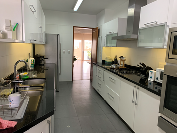 DEPARTAMENTO AMPLIO ILUMINADO CON VISTA AL MAR FINOS ACABADO