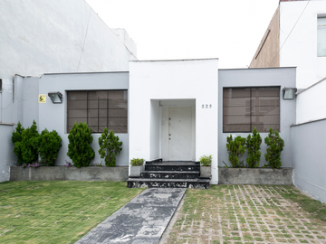 TERRENO CON EXCELENTE UBICACIÓN EN SAN ISIDRO, VALLE RIESTRA