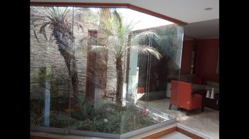 IMPECABLE CASA EN VENTA EN CALLE ACAPULCO SOL DE LA MOLINA 