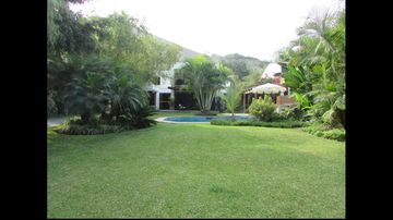 IMPECABLE CASA EN VENTA EN CALLE ACAPULCO SOL DE LA MOLINA 