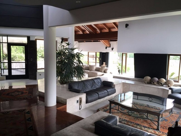 VENTA CASA EN CASUARINAS (609-273-2 LUCY)