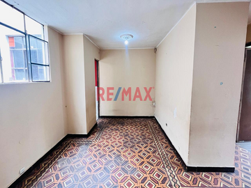 DEPARTAMENTO EN LA VICTORIA, CERCA A GAMARRA, CENTRICO